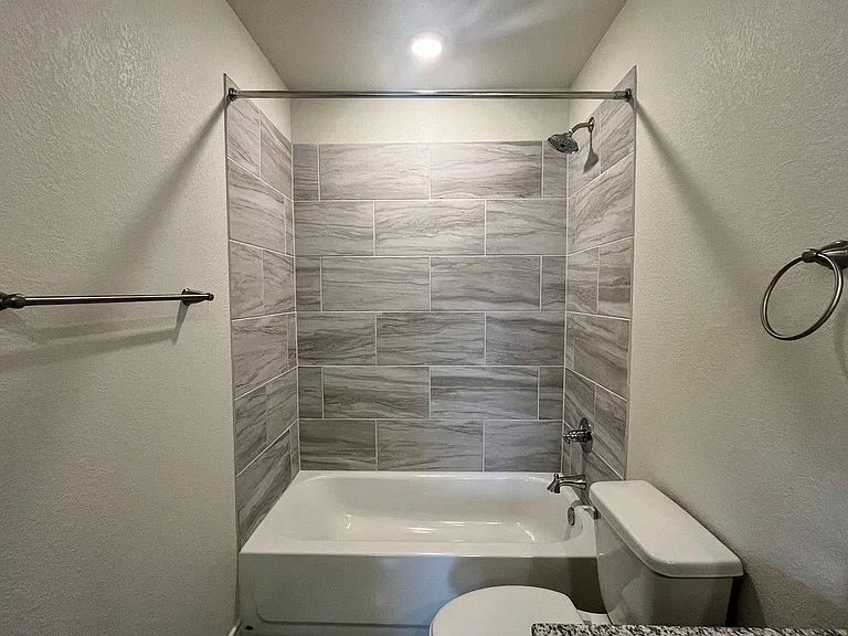 1269 Lehmann Dr #A/B — Photo 11
