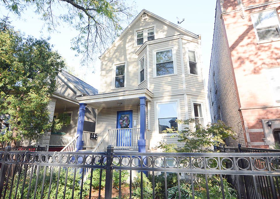 1st image of 3449 N Hamlin Ave #2