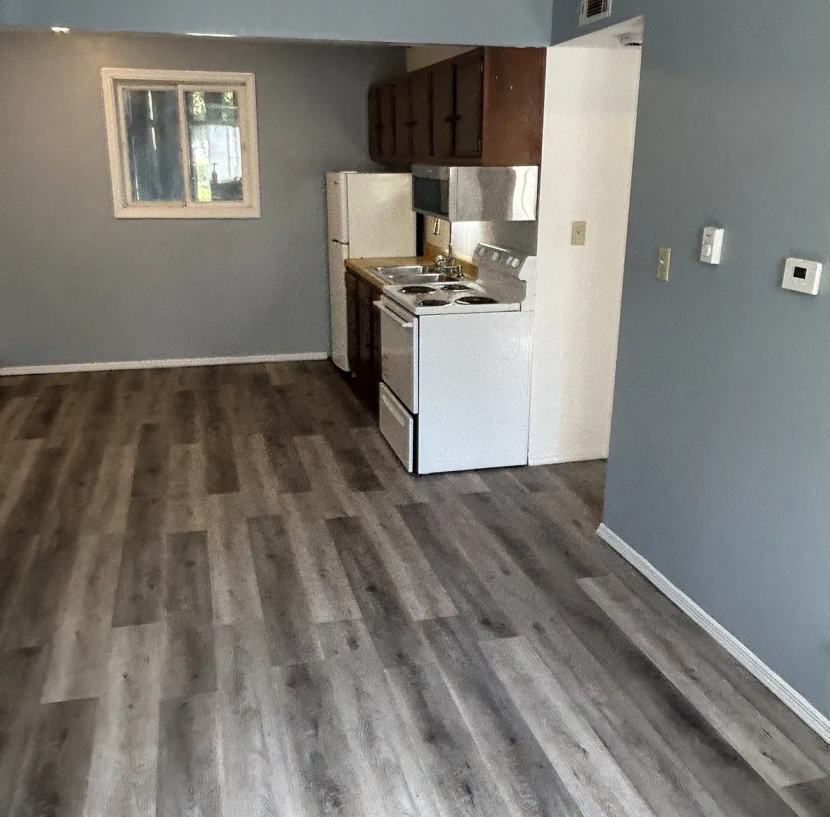 1004 South College Street - 3 — Photo 2