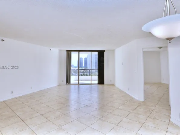 3500 Mystic Pointe Dr APT 1207, Aventura, FL 33180
