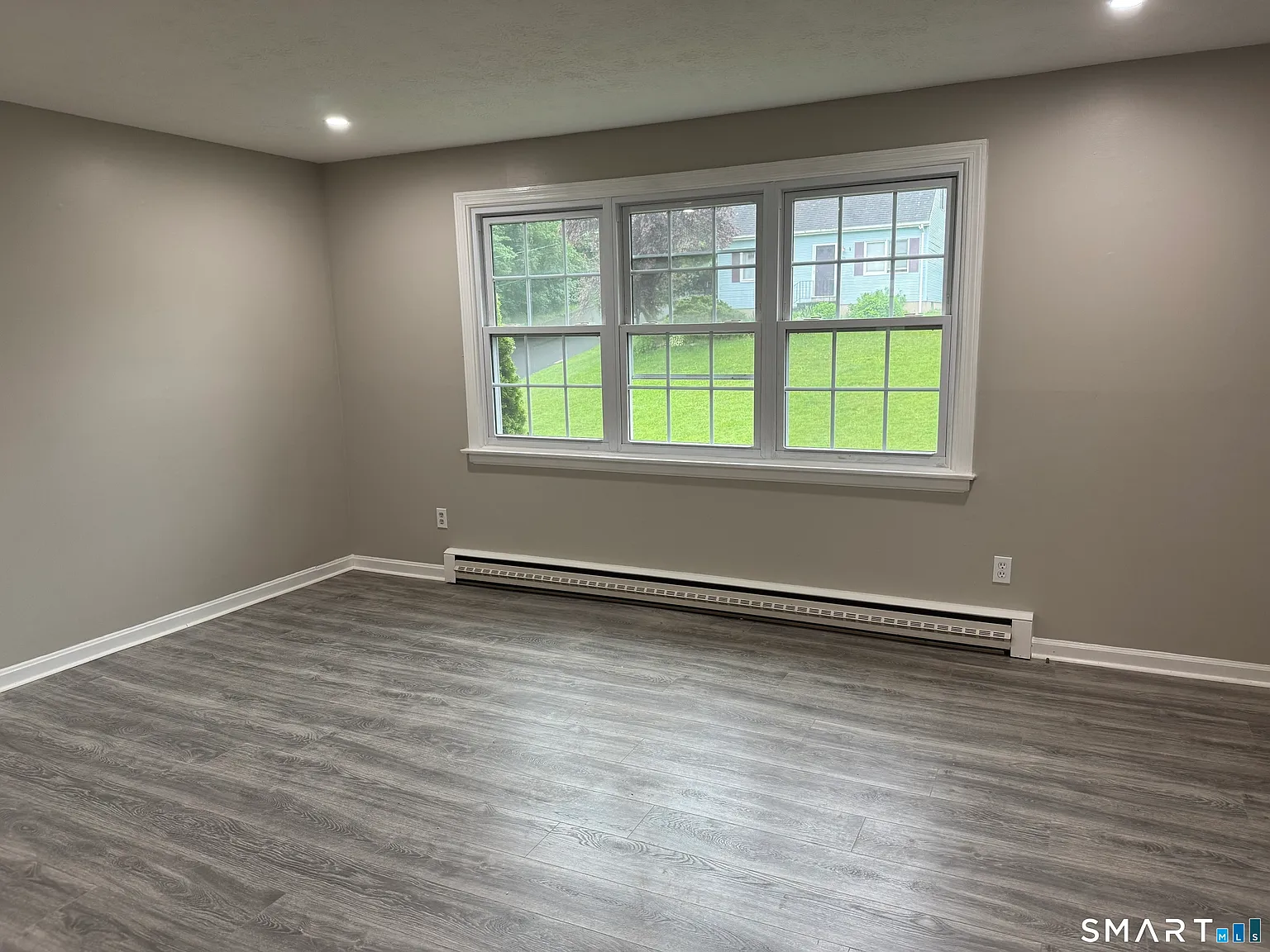 1 bed, 1.0 bath, 850 sqft, $1,275 — Photo 3