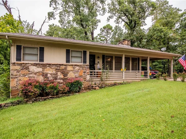 16 Coverack Ln, Bella Vista, AR 72714