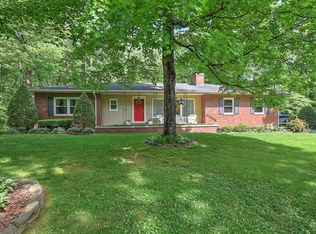 904 Beech Dr, Johnson City, TN 37604