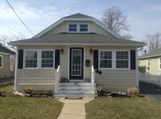 126 S Clinton Ave, Bay Shore, NY 11706