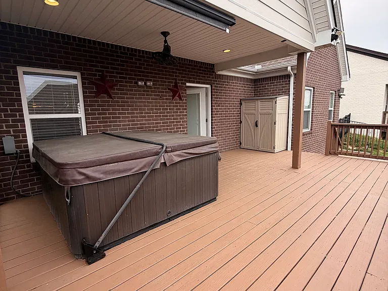 466 Carriage House Ln — Photo 29