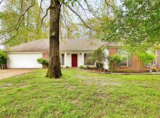 34 Jadewood Dr, Jackson, TN 38305