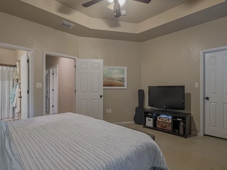 1091 Carolyn Cv — Photo 7