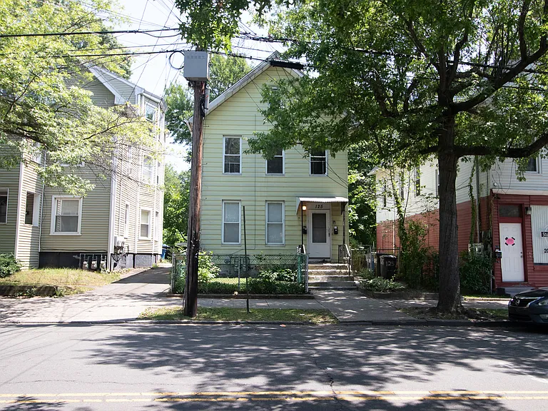 125 Shelton Ave #B2 — Photo 1