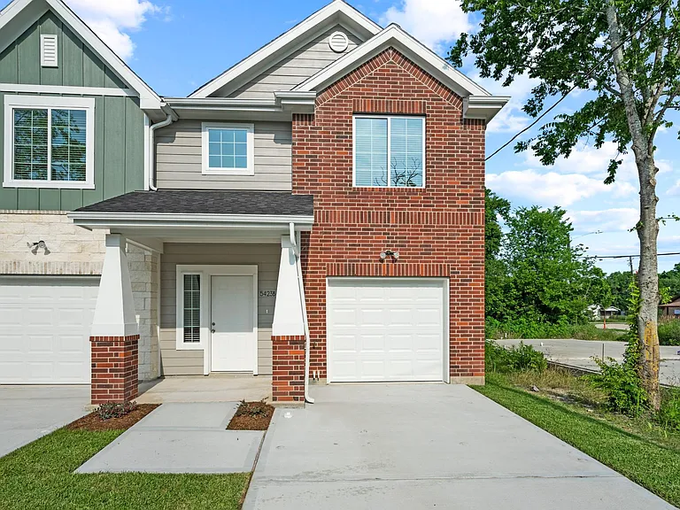5423 Bacher St #B — Photo 1