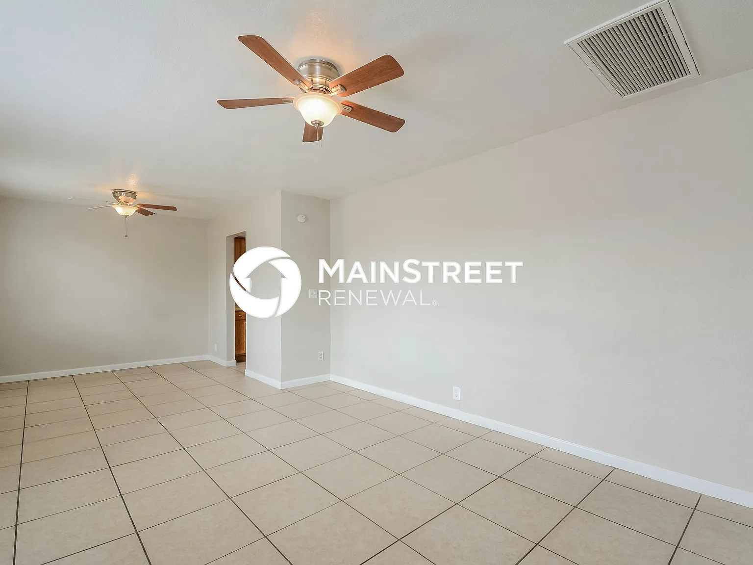 6122 E Sylvane St — Photo 3