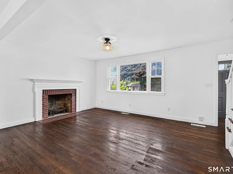 11 Stratfield Pl — Photo 15