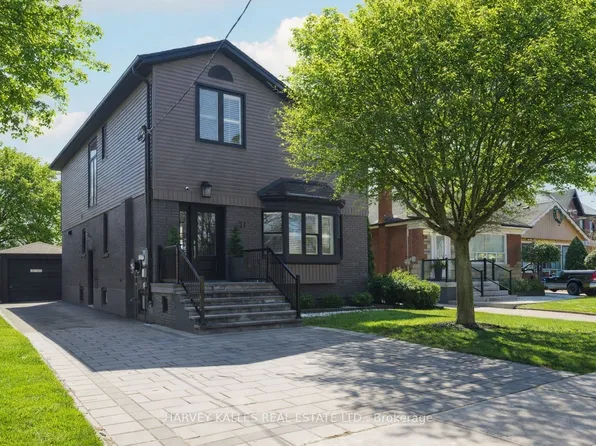 31 Ferris Rd, Toronto, ON M4B 1G2