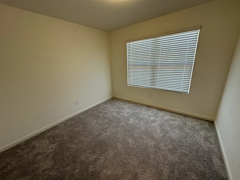 100 Swindon Dr — Photo 14