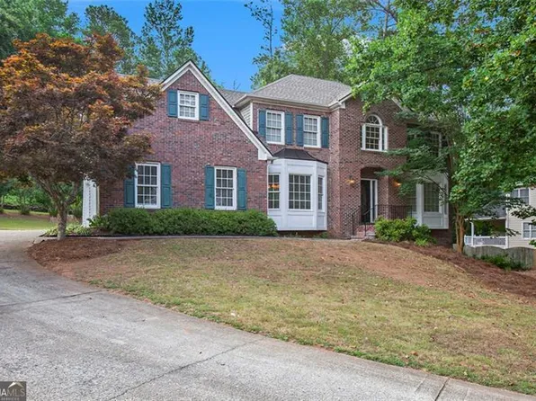 664 Swan Dr, Hiram, GA 30141