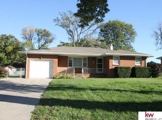 5310 Grover St, Omaha, NE 68106