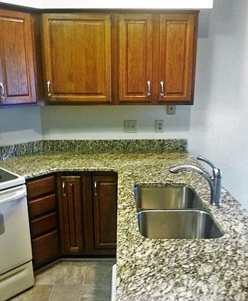 5th image of 9514 Glenwater Dr