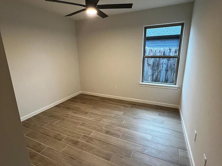 720 N Country Club Dr — Photo 27