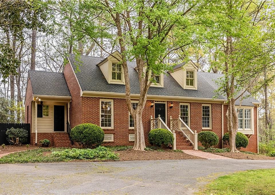 1st image of 770 Riverbend Rd