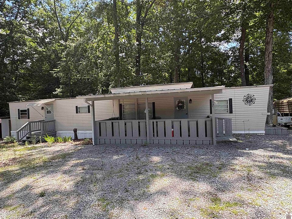 1st image of 17 Goldenrod Dr