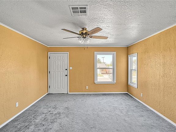 3rd image of 106 Blackburn Blvd