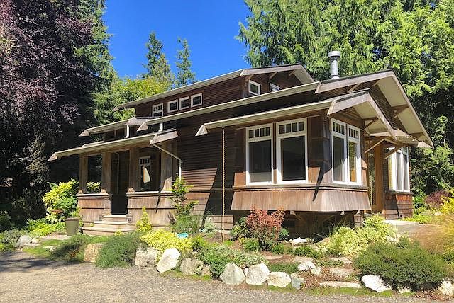 Beautiful Craftsman
