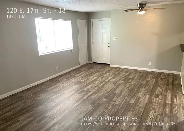 120 E 17th St #18 — Photo 4