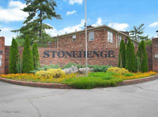 262 Salisbury Sq APT 101, Saint Matthews, KY 40207