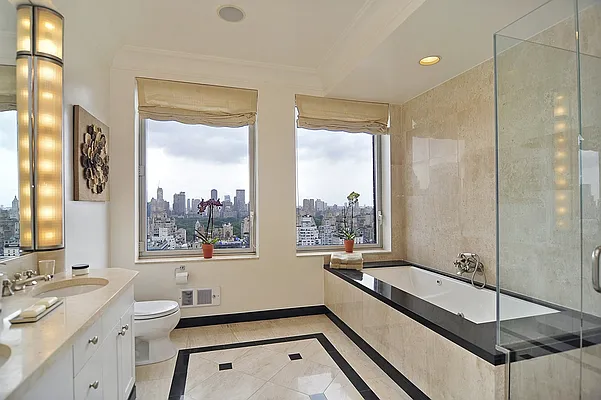 Sold by Corcoran | media 22