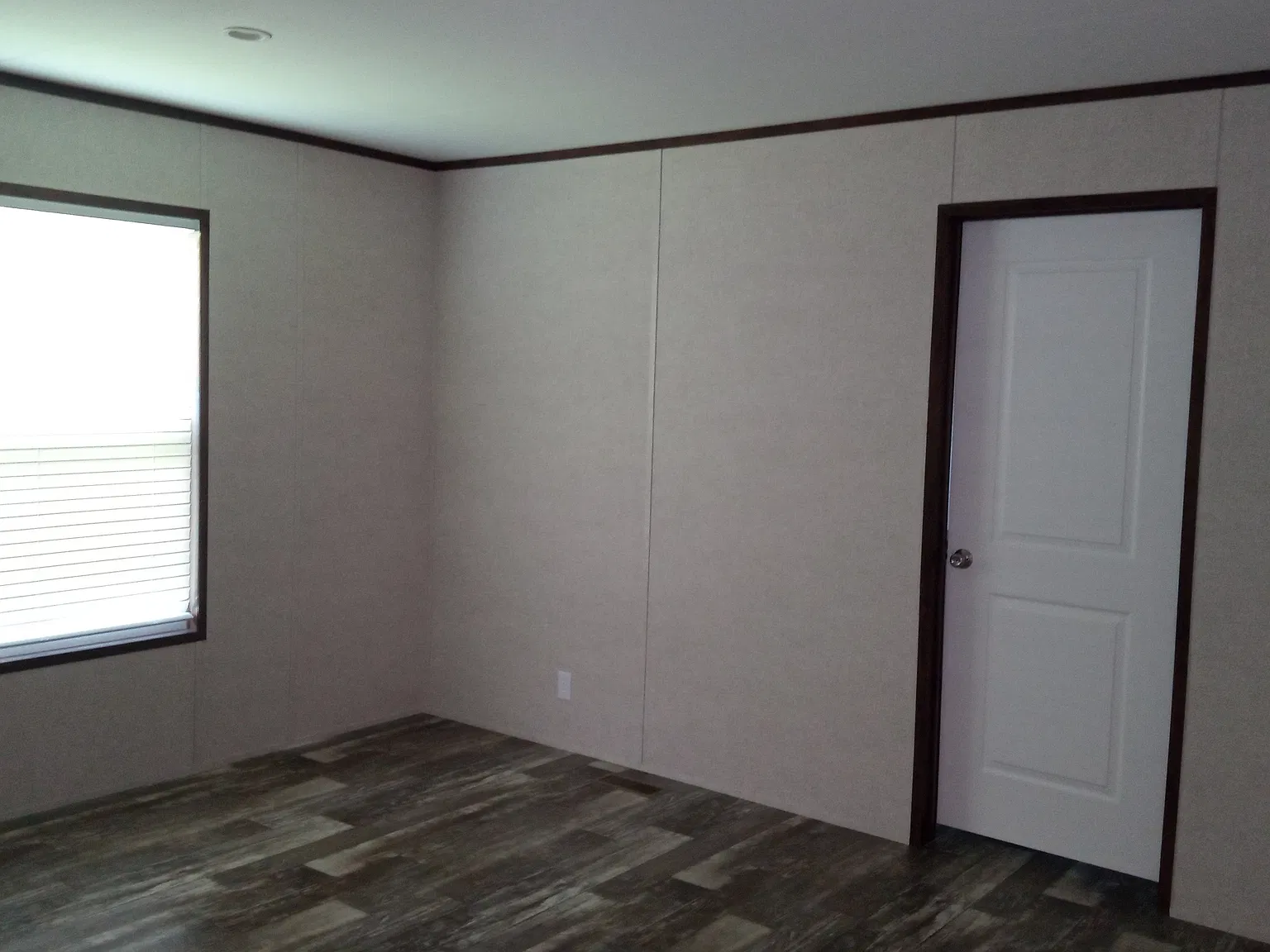 3 bed, 1215 sqft, $1,199 — Photo 3
