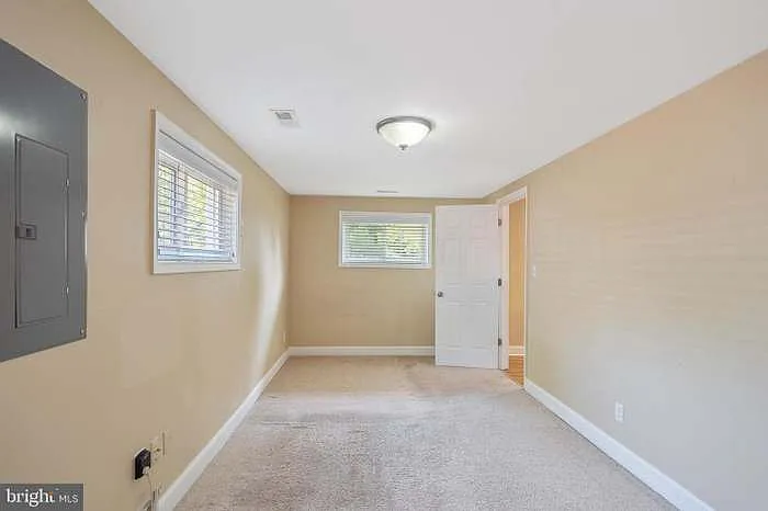 27 Chippendale Cir — Photo 14