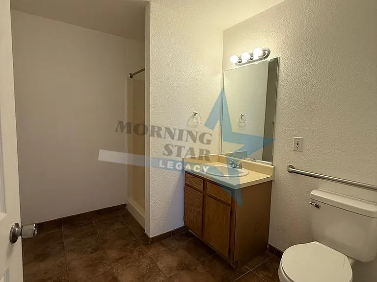 Spacious 2 bedroom floor plans! — Photo 15
