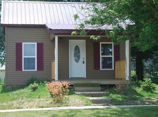 512 E Green St, Butler, IN 46721