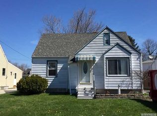 4634 Tomaka Dr, Hamburg, NY 14075