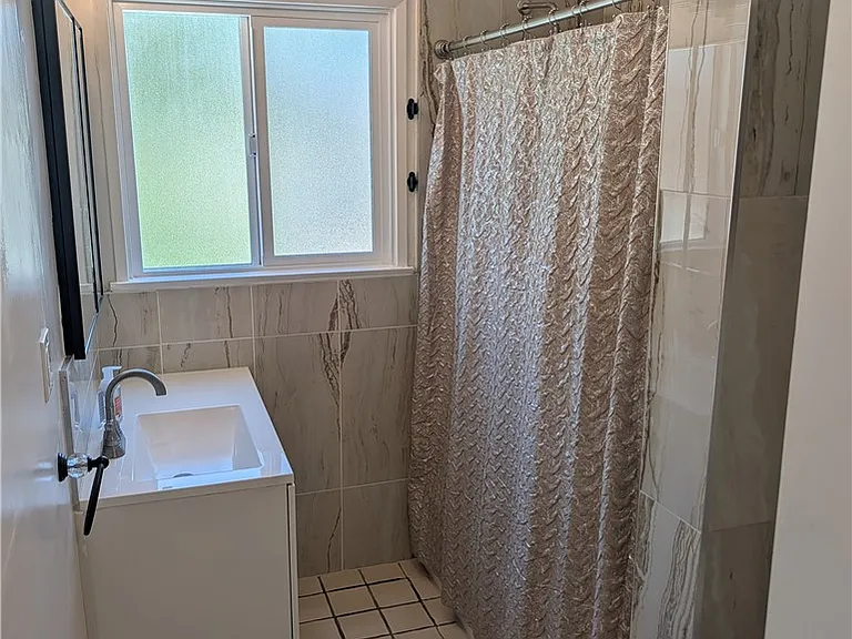 2609 Birch St — Photo 30