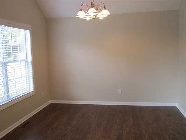 3105 Rome Ct SW — Photo 7