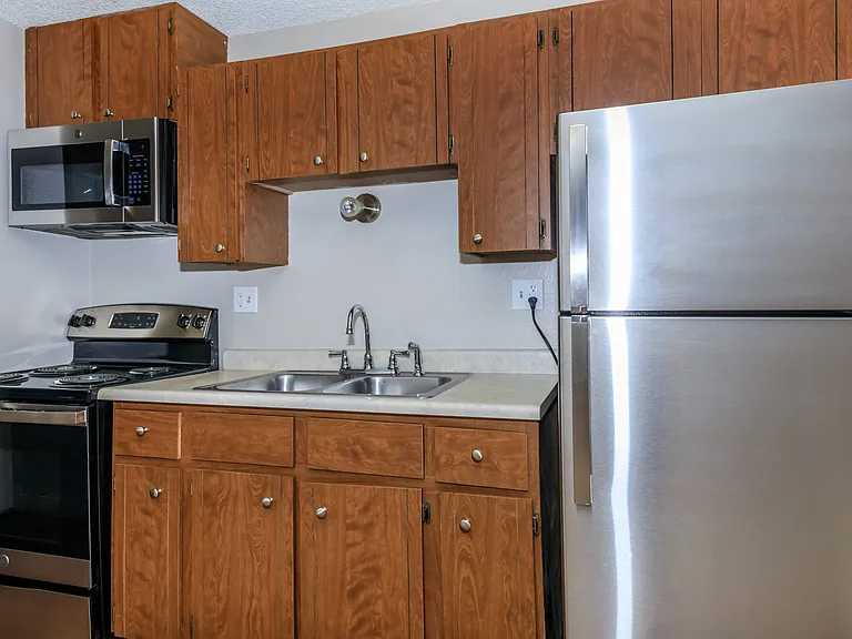 Green Mountain Apartments — Photo 13
