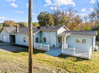 20 Pautipaug Hill Rd, Baltic, CT 06330