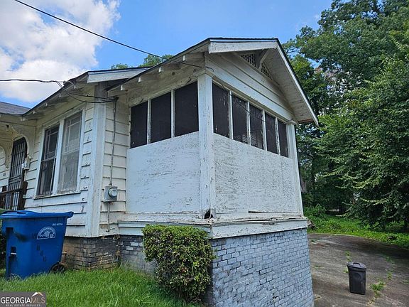 5th image of 844 Westmont Rd SW