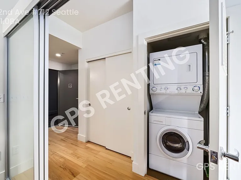 2911 2nd Ave #712 — Photo 16
