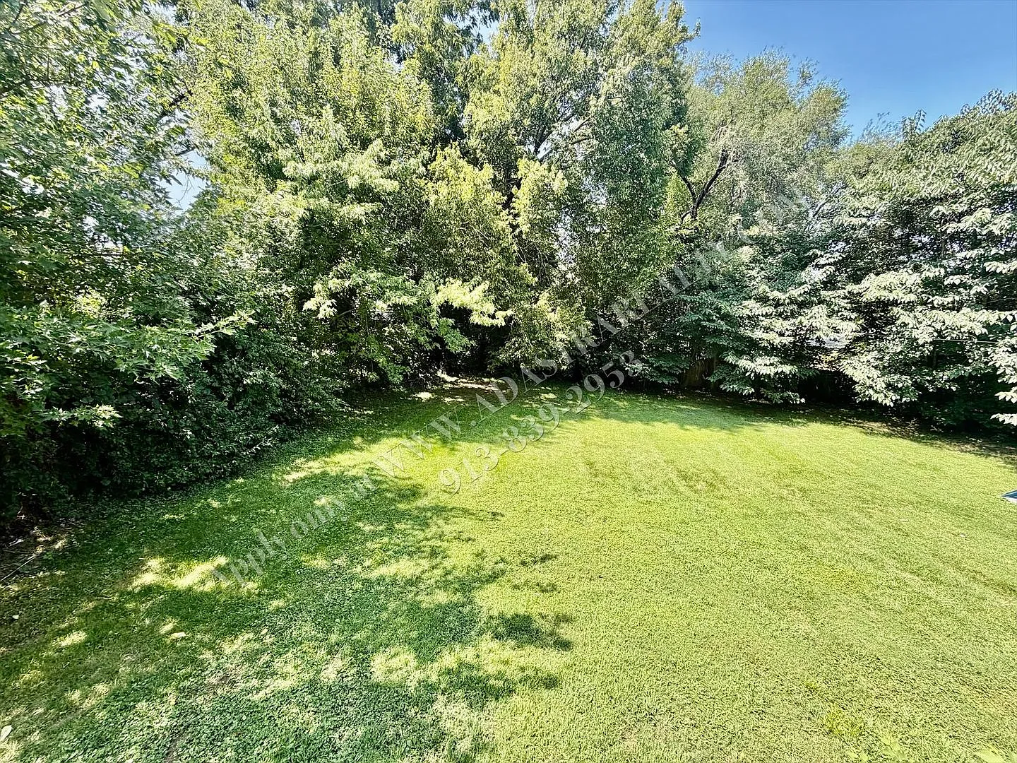 Charming 2 Bed 1 Bath in Independance-Available NOW!! — Photo 3