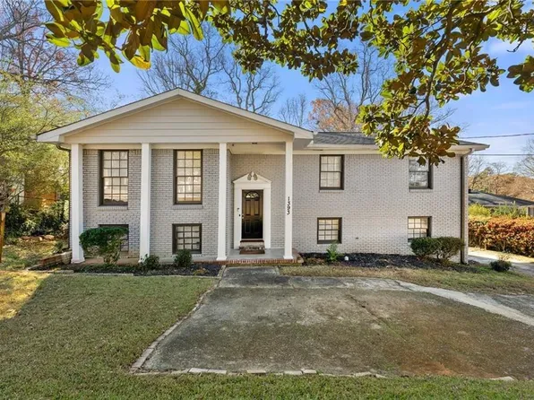 1393 Cerro Vista Dr, Atlanta, GA 30316
