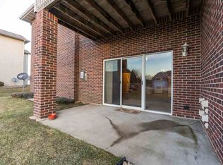 3705 Pheasant Ln UNIT 1, Waterloo, IA 50701
