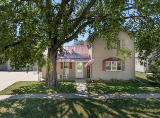 247 4th St N, Central City, IA 52214