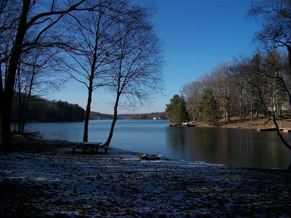 2nd image of Sec 4 Treasure Lake Rd