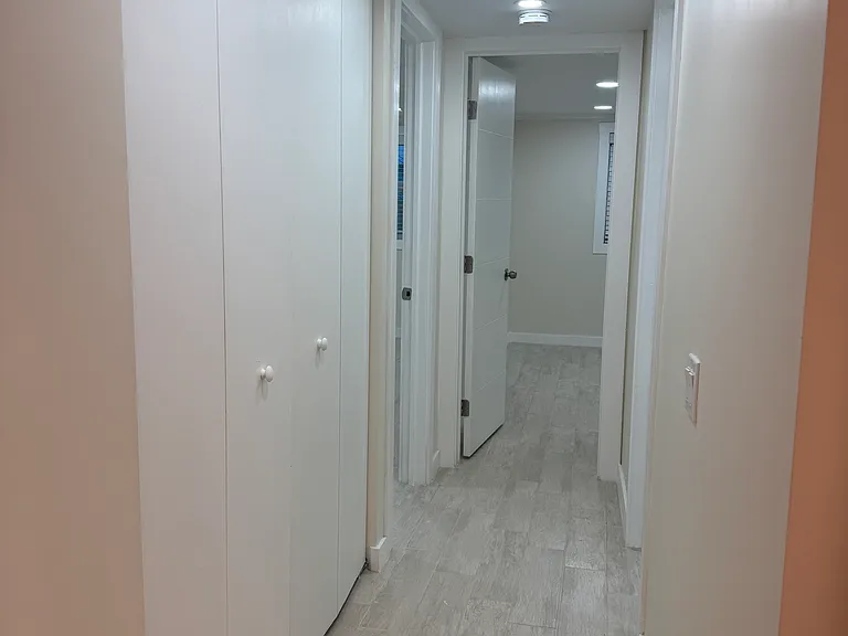 3860 Phoenix Dr — Photo 5