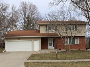 1505 Wheeler Dr, Ames, IA 50010