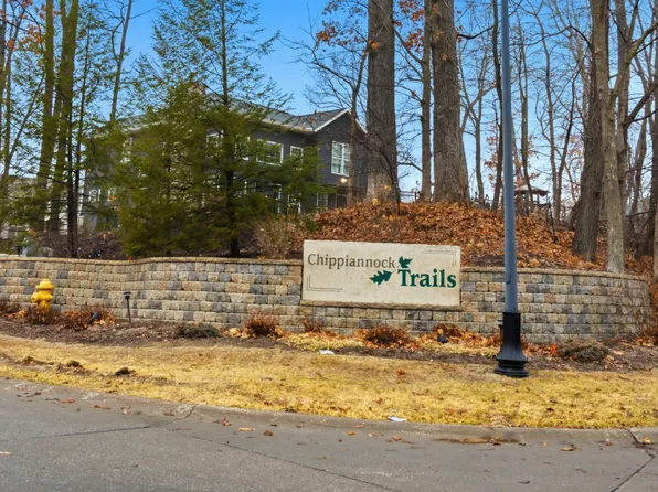 7 Chippiannock Trl, Rock Island, IL 61201