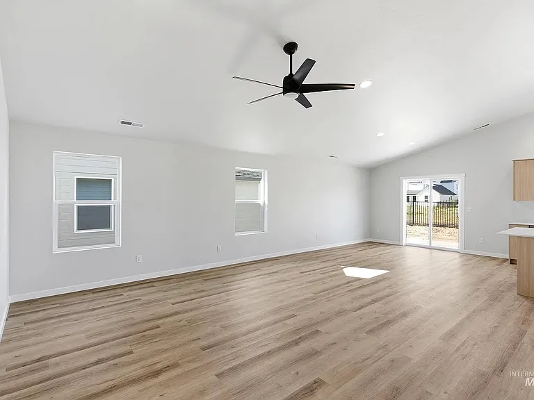 6686 W Plateau Creek Dr — Photo 3
