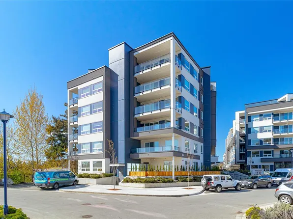 958 Pharoah Mews #403, Langford, BC V9B 6W6