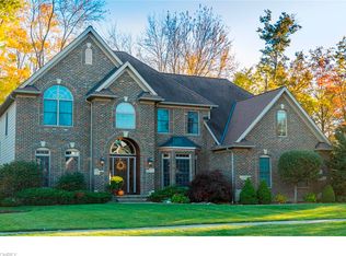 32407 Legacy Pointe Pkwy, Avon Lake, OH 44012